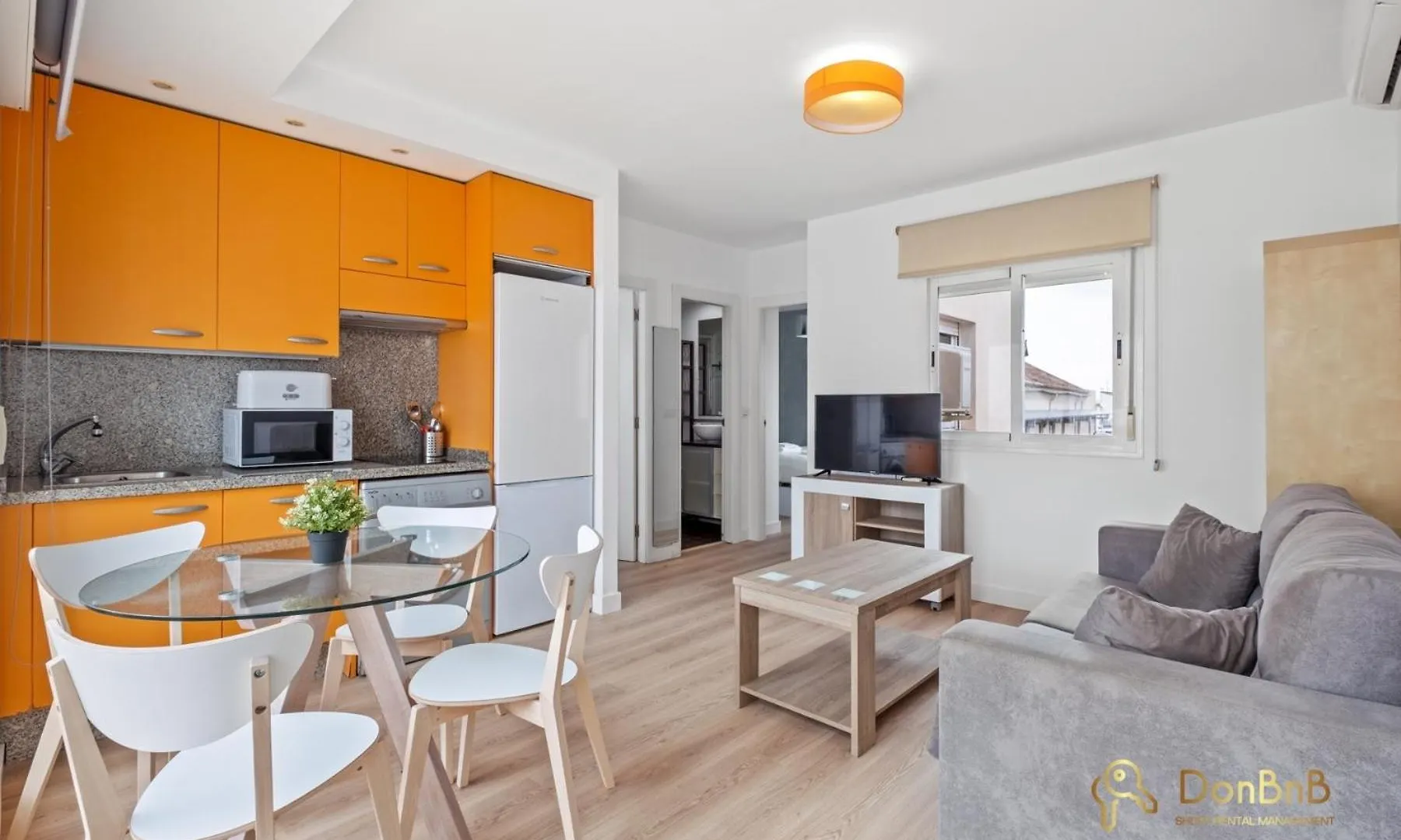 Apartment Ferienwohnung Penthouse In The Heart Of Malaga For 6 People